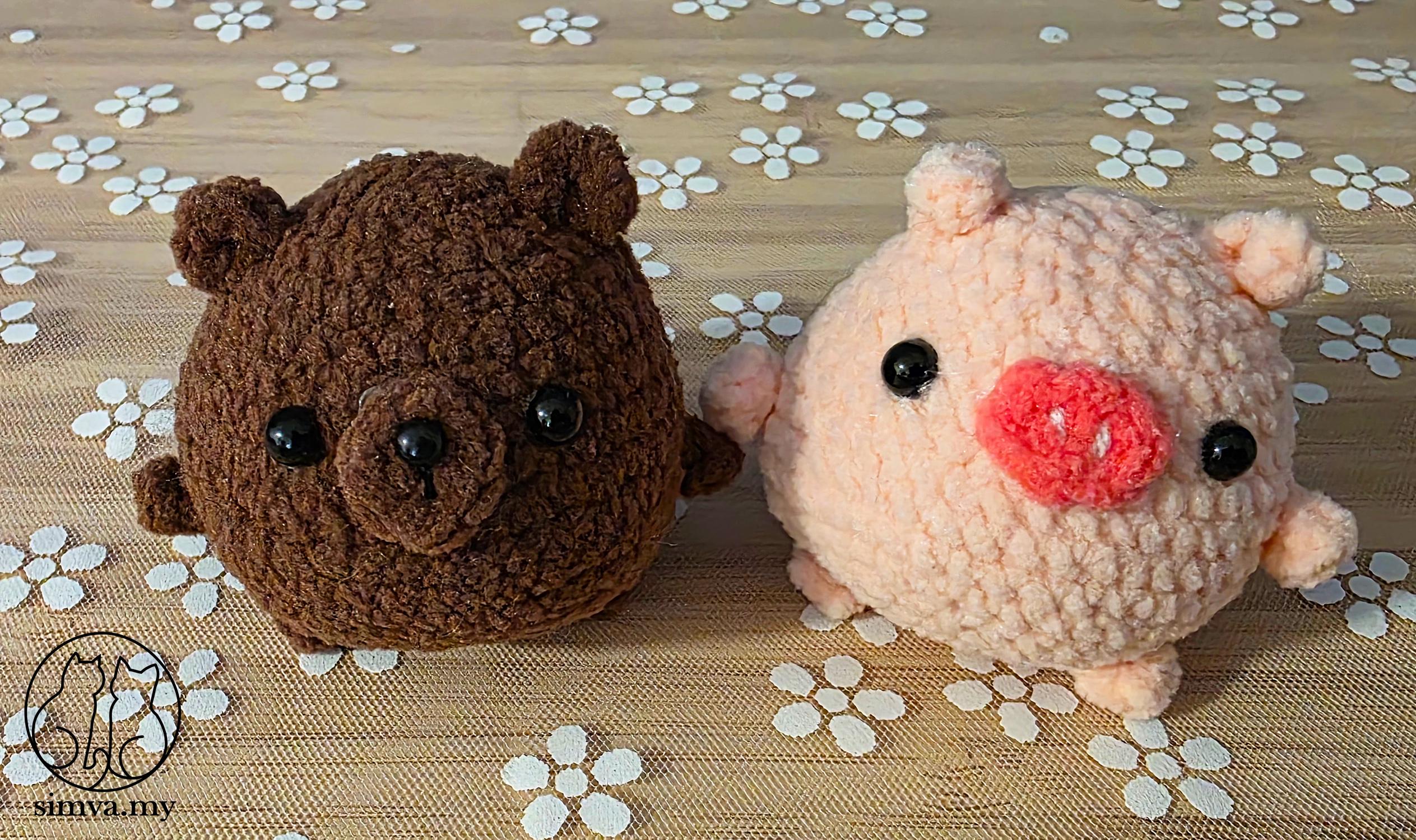 Crochet Pig or Bear Keychain, Handmade Amigurumi Bag Charm, Cute Animal Keyring, Kawaii Gift