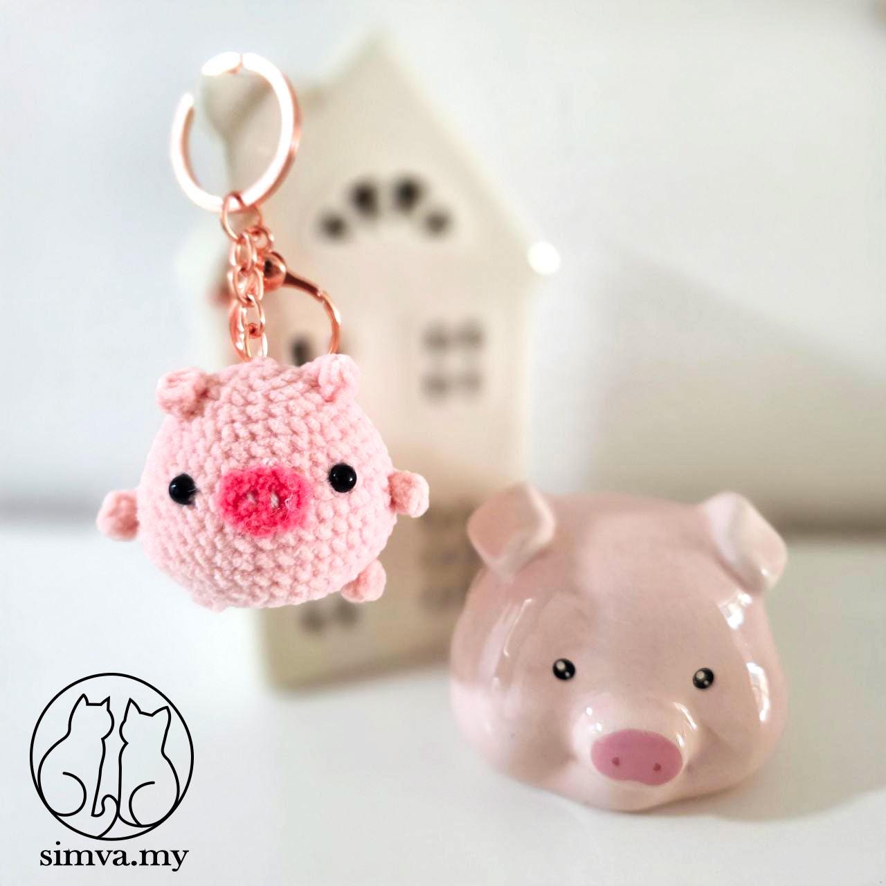 Crochet Pig or Bear Keychain, Handmade Amigurumi Bag Charm, Cute Animal Keyring, Kawaii Gift