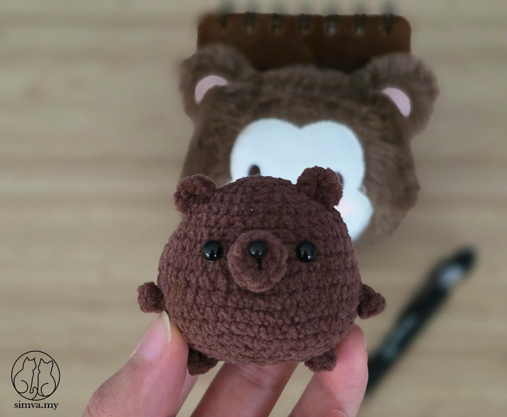 Crochet Pig or Bear Keychain, Handmade Amigurumi Bag Charm, Cute Animal Keyring, Kawaii Gift
