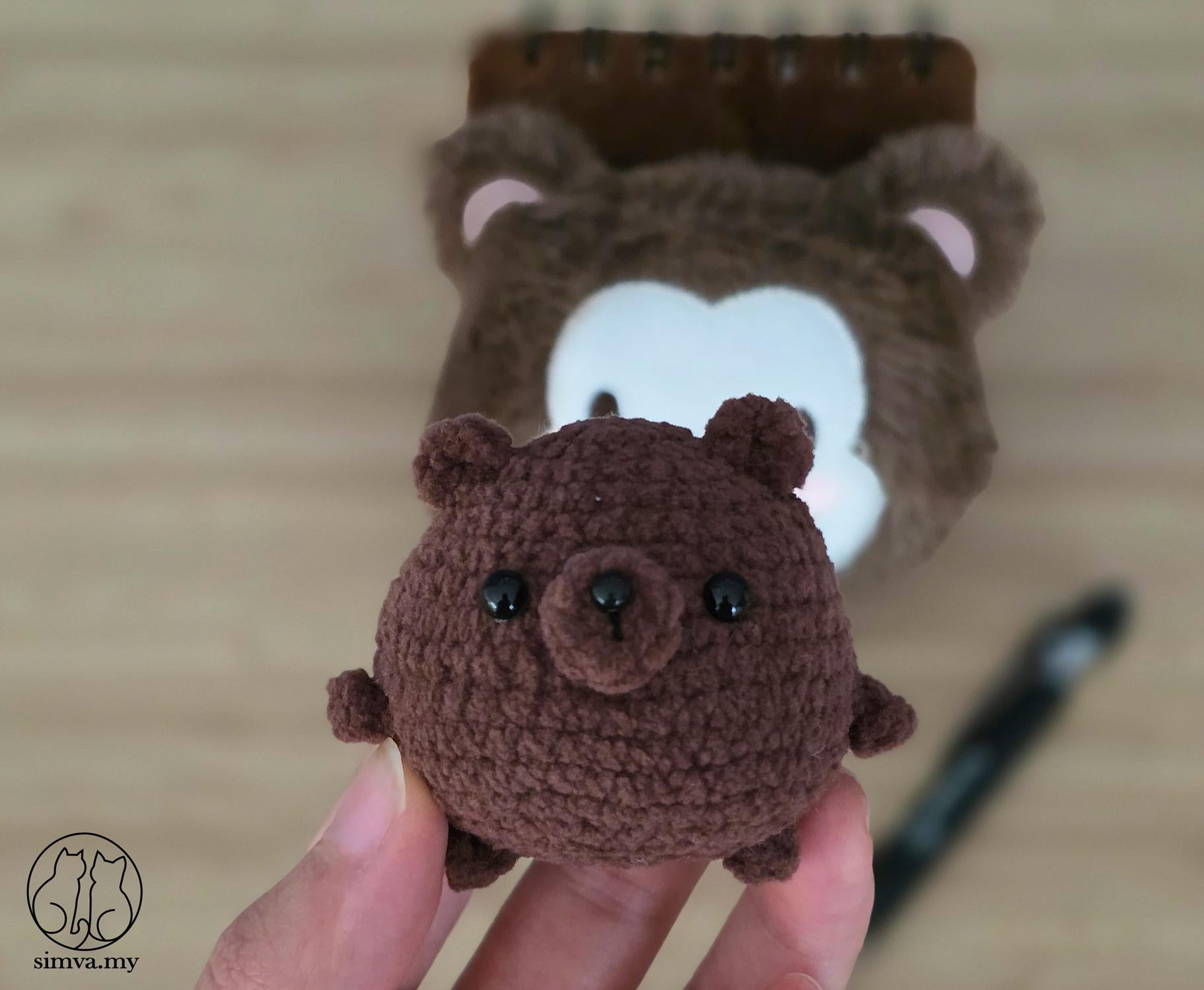 Crochet Pig or Bear Keychain, Handmade Amigurumi Bag Charm, Cute Animal Keyring, Kawaii Gift
