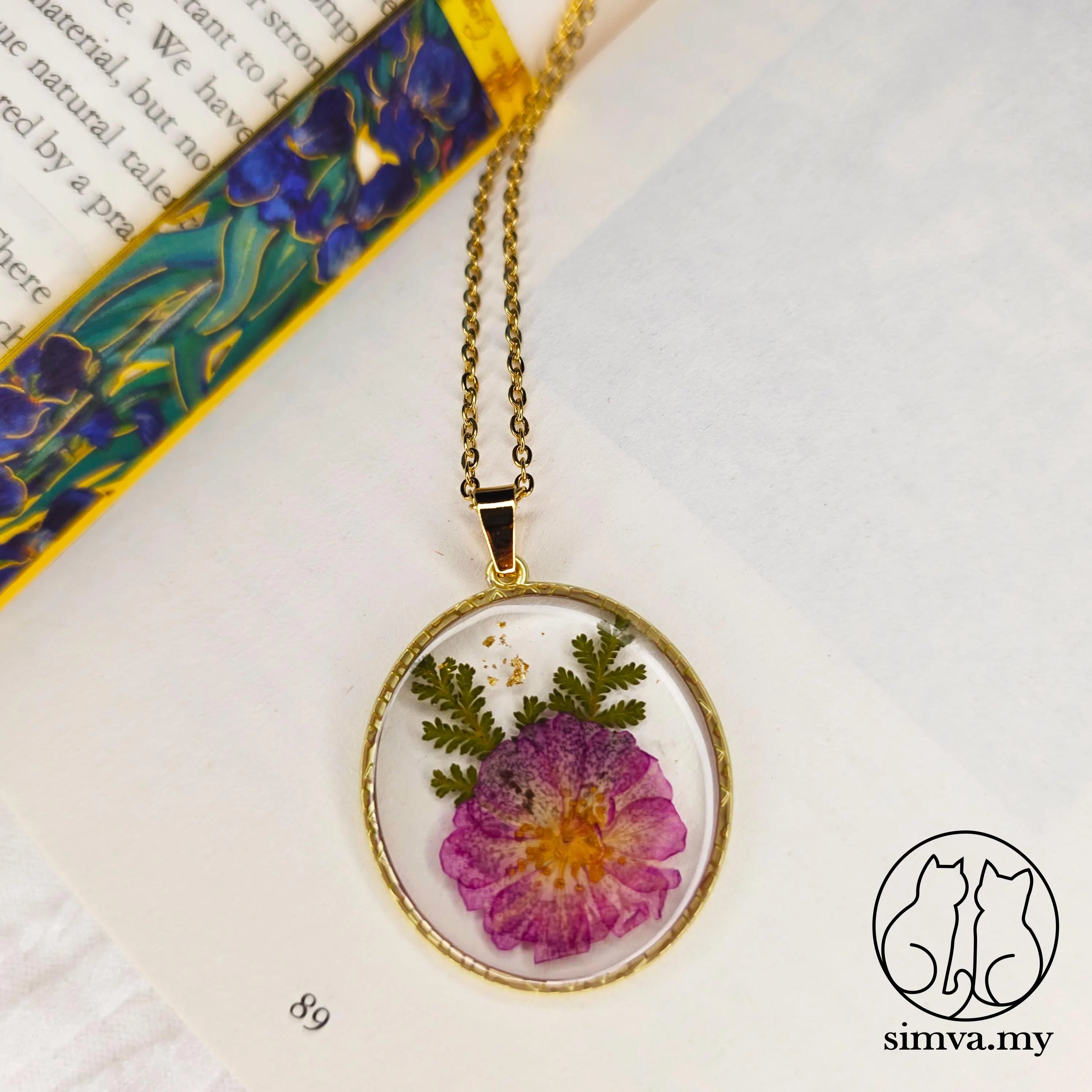 Real Pressed Flower Resin Necklace, Gold Botanical Pendant, Handmade Floral Jewelry Gift for Her