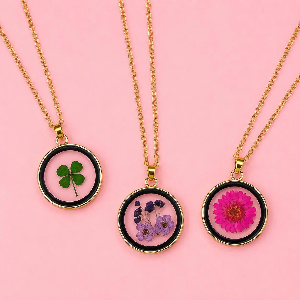 Real Pressed Flower Resin Necklace, Handmade Botanical Pendant, Clover or Zinnia Jewelry, Gift for Her
