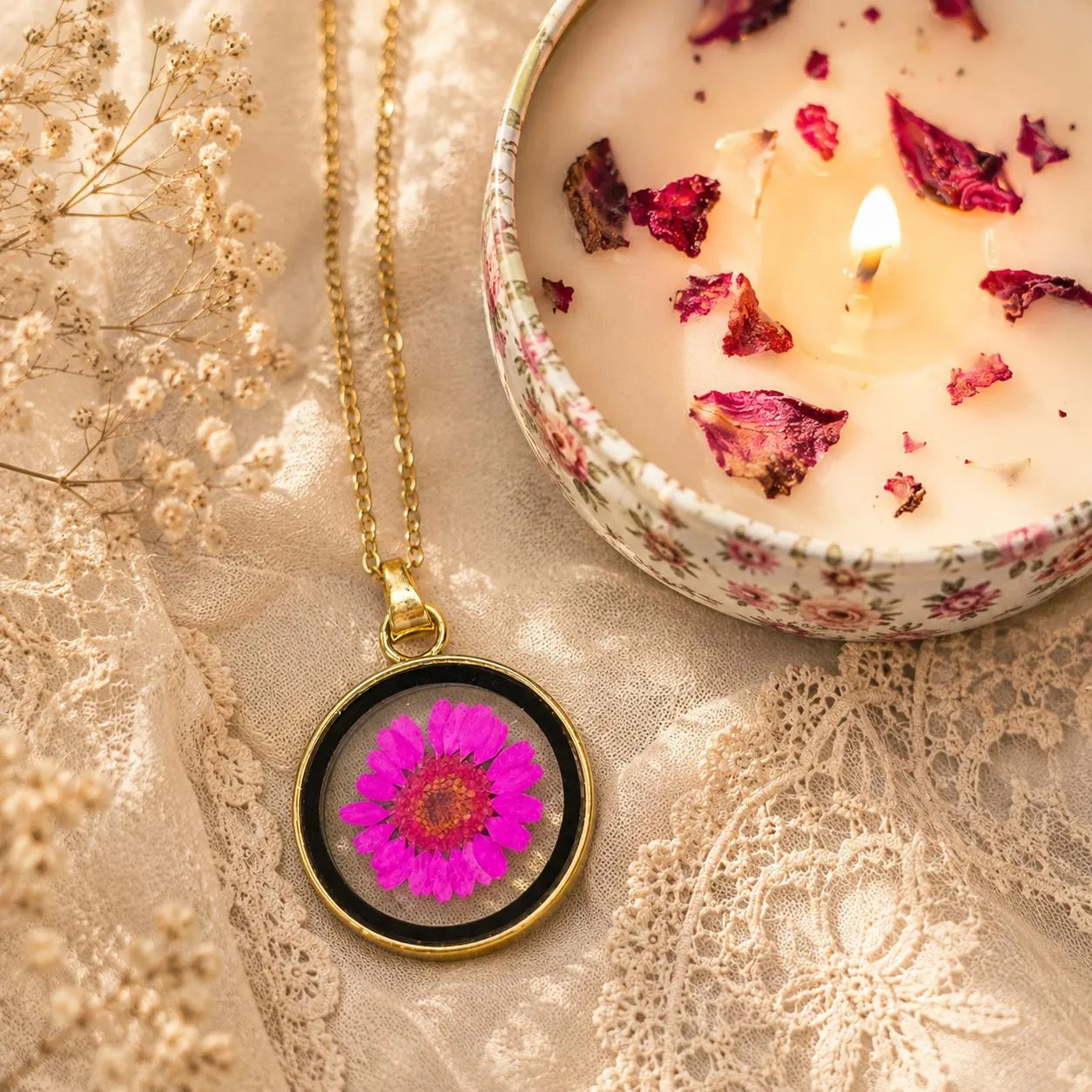 Real Pressed Flower Resin Necklace, Handmade Botanical Pendant, Clover or Zinnia Jewelry, Gift for Her