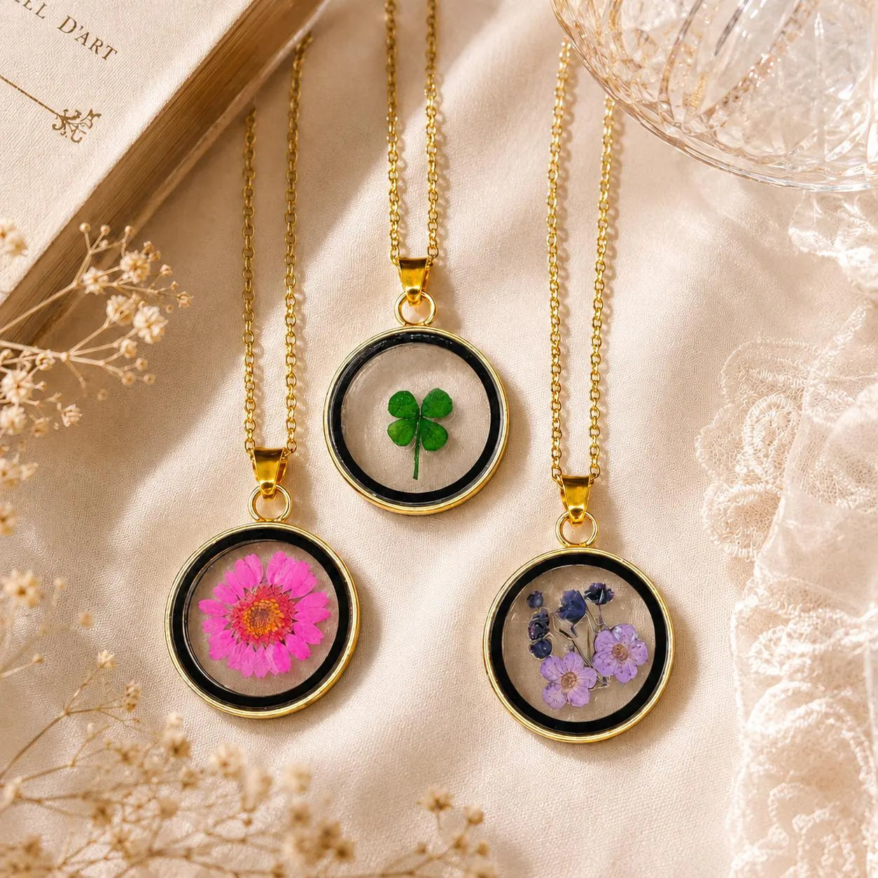 Real Pressed Flower Resin Necklace, Handmade Botanical Pendant, Clover or Zinnia Jewelry, Gift for Her
