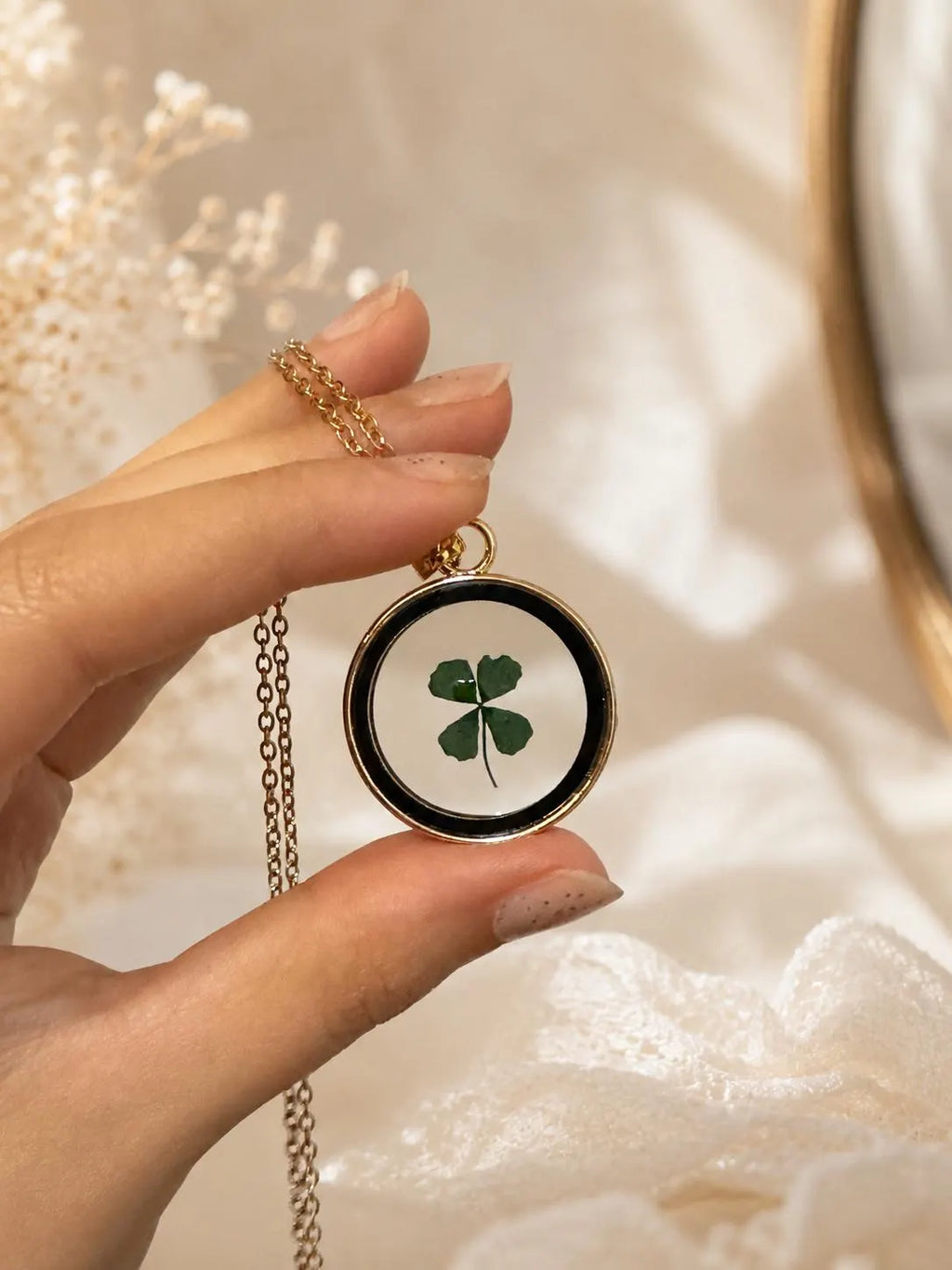 Real Pressed Flower Resin Necklace, Handmade Botanical Pendant, Clover or Zinnia Jewelry, Gift for Her